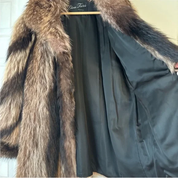 DION FURS Chicago fur size 12-14 Large - Picture 5 of 12